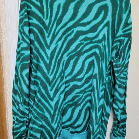 Designer Isaac Mizrahi cardigan - Picture 3 of 3